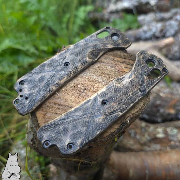 Old Chest - Benchmade Grizzly Ridge 15061 Knife Scales by Artur Soikkeli