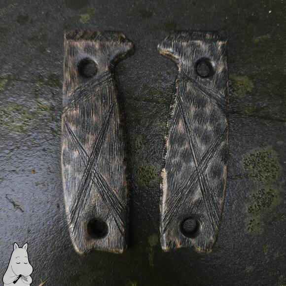 Old Chest - ESEE Model 3, Model 4 Knife Scales by Artur Soikkeli