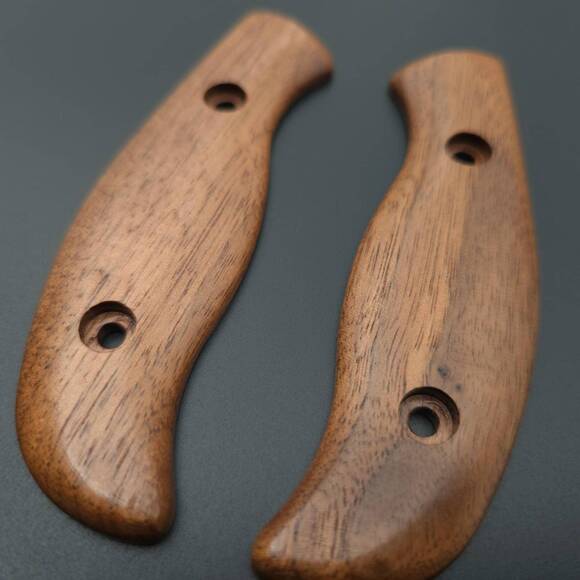 Traditional Walnut - Spyderco Mule Team, Mule Team 2 Knife Scales by Svechnikov Knives
