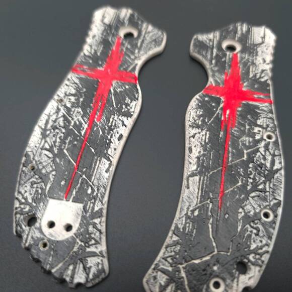 Zero Tolerance ZT 0350 maple handle scales - Trash Polka Cross / hand-painted