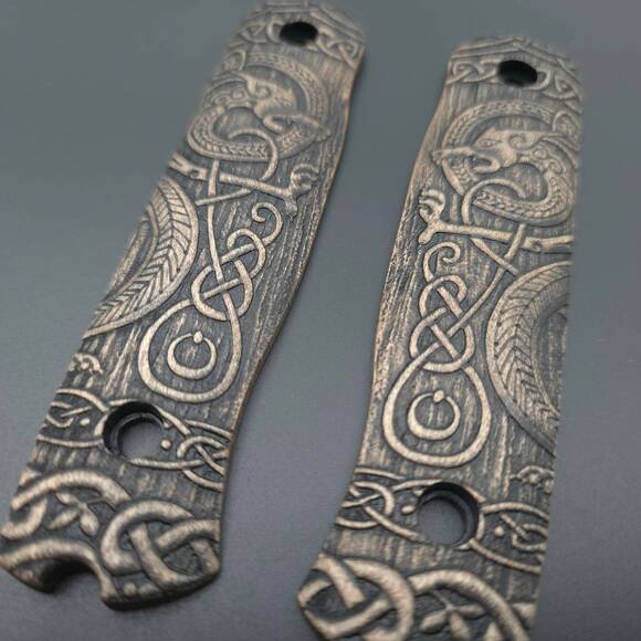 Fällkniven F1X maple handle scales - Celtic Gates (3169) / hand-painted
