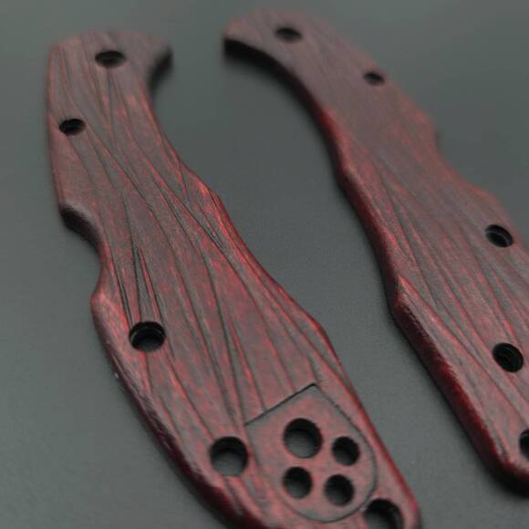 Spyderco Delica 4, Lil' Matriarch maple handle scales - Fibers Dark Blood / hand-painted