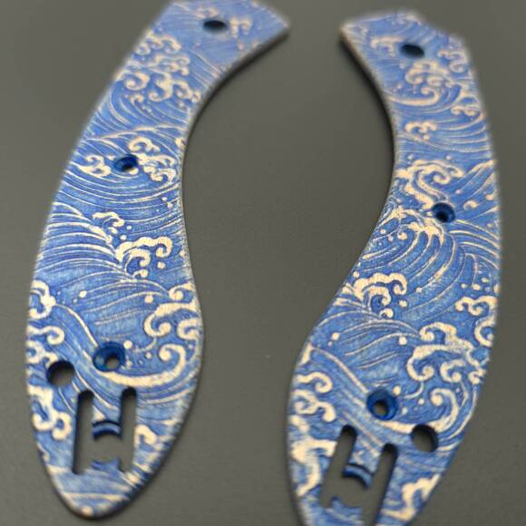 Spyderco Roc maple handle scales - Japan Wave / hand-painted