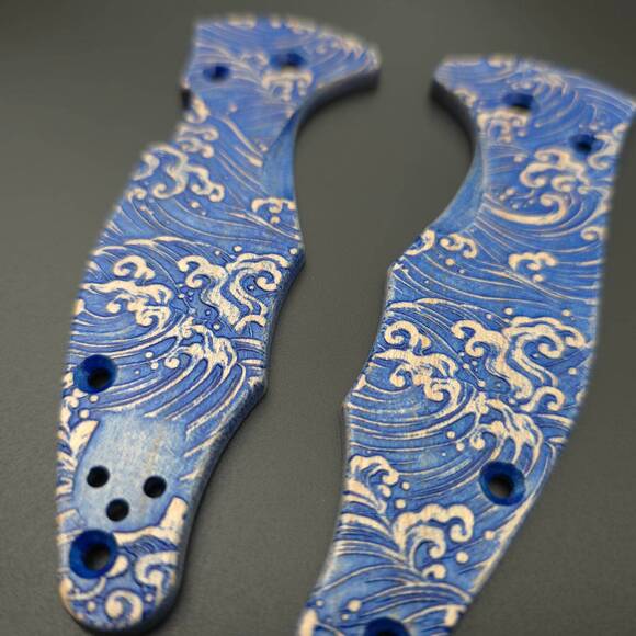 Spyderco Yojimbo 2 maple handle scales - Japan Wave / hand-painted