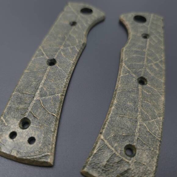 Chaves Blue Label Redencion 229 maple handle scales - Leaf Dark Green / hand-painted