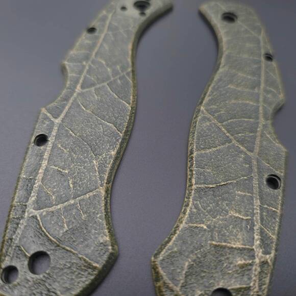Spyderco Civilian maple handle scales - Leaf Dark Green / hand-painted