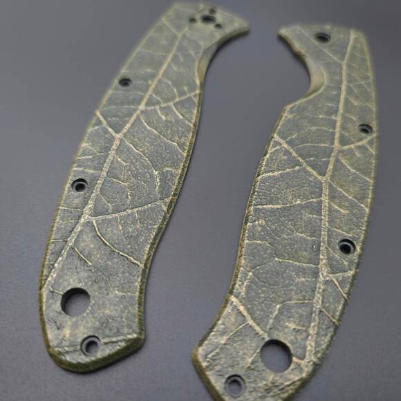 Spyderco Resilience Tip Down maple handle scales - Leaf Dark Green / hand-painted