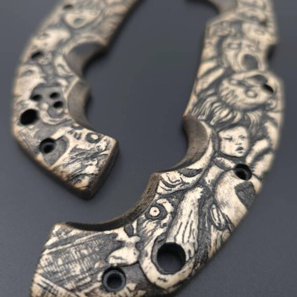 Cold Steel Voyager Extra Large maple handle scales - Scared Faces / hand-painted