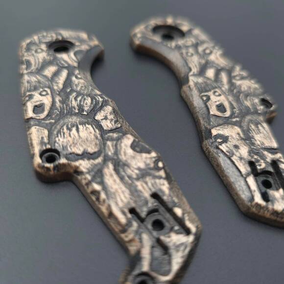 MKM Isonzo maple handle scales - Scared Faces / hand-painted