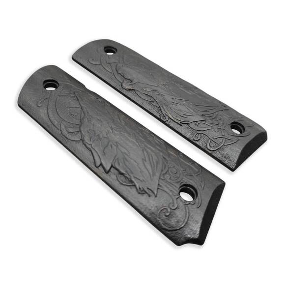 1911 Full-Size Maple Grips - Wolves Black / Hand-painted