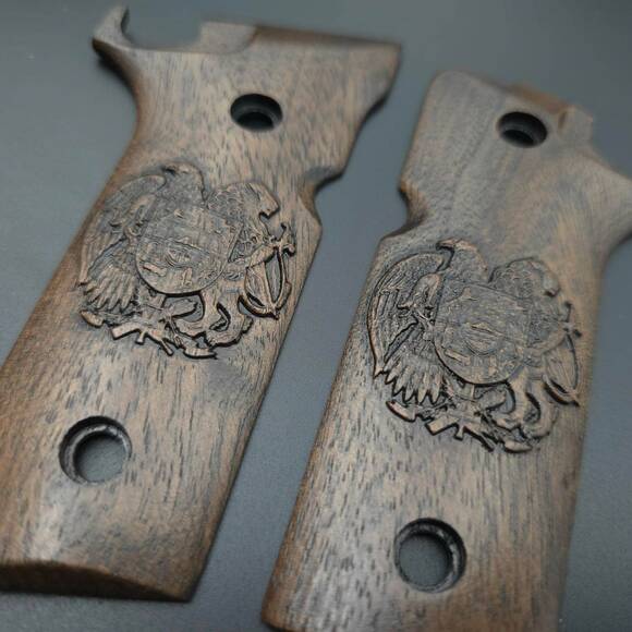 Beretta 92XI, 92GTS walnut grips - Armenian Coat Of Arms Dark / hand-painted