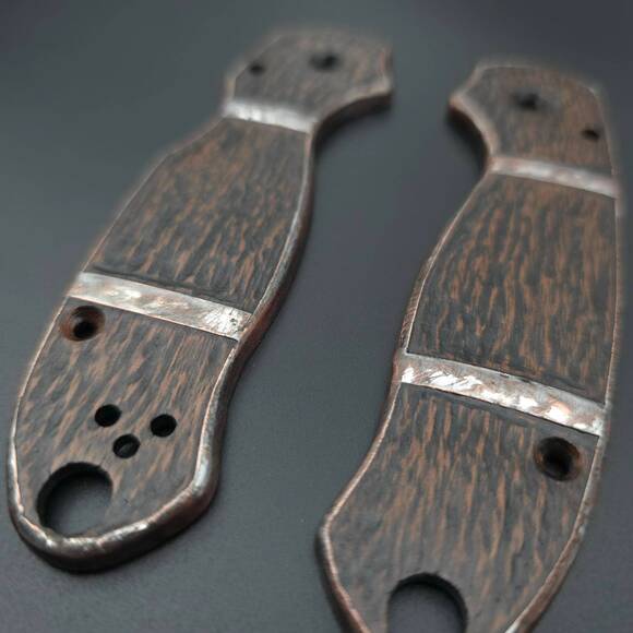 Spyderco Para 3 walnut handle scales - Black Sails by Artur Soikkeli