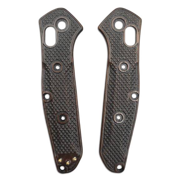 Benchmade Mini Osborne 945 walnut handle scales - Classic V2 Dark / hand-painted