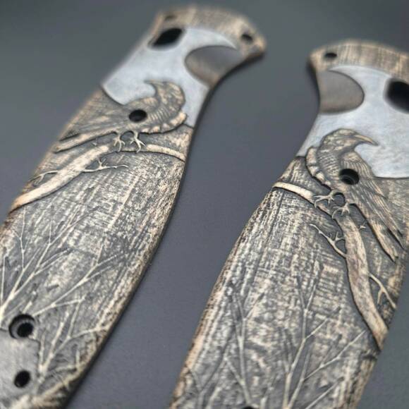 Benchmade Barrage 580 maple handle scales - Moon Raven / hand-painted
