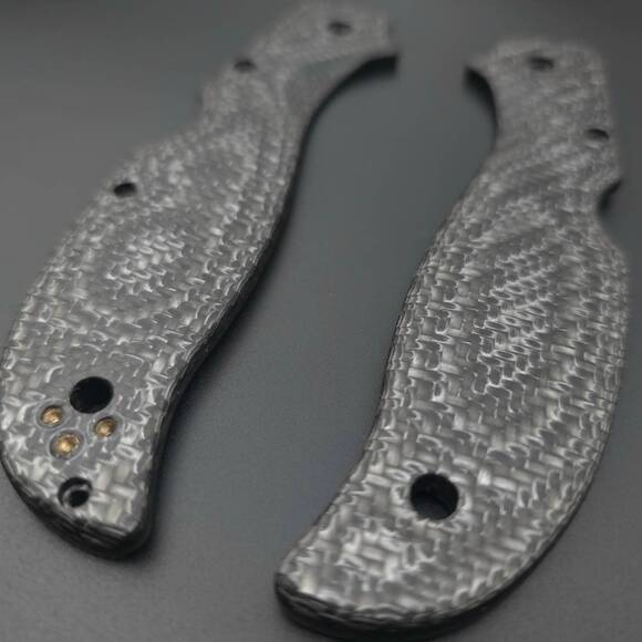 Spyderco Stretch 2 XL Carbon Fibers black handle scales - Traditional / hand-painted