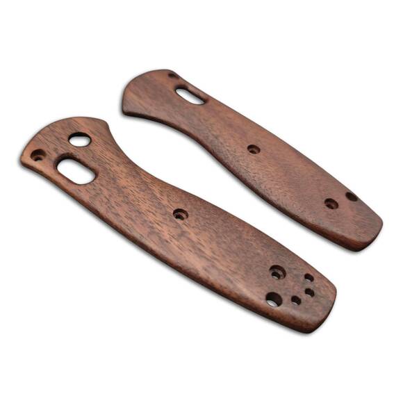 Benchmade Mini Barrage 585-02 walnut handle scales - Traditional / hand-painted