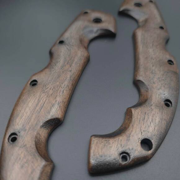Cold Steel Voyager Extra Large walnut handle scales - Traditional Dark / hand-painted