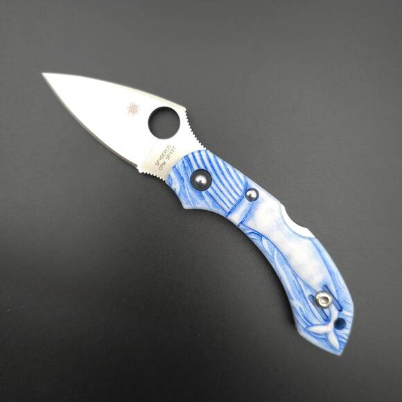 Spyderco Dragonfly 2 G10 Off White handle scales - Whale / hand-painted
