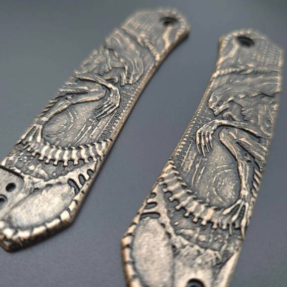 CIVIVI Vision FG maple handle scales - Alien / hand-painted