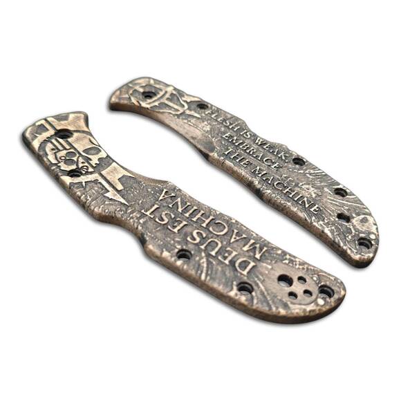 Spyderco Endela maple handle scales - Deus Est Machina / hand-painted