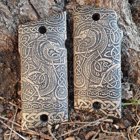 Coonan 357 Magnum compact-size maple grips - Celtic Gates / hand-painted