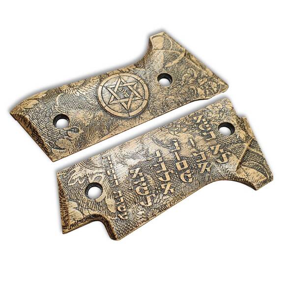 Beretta 92S Maple Grips - לֹא תִשָּׂא אֶת-שֵׁם-ה’ אֱלֹהֶיךָ לַשָּׁוְא / Hand-painted