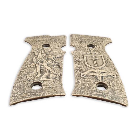 Sig Sauer P320 AXG Maple Grips - Quis Ut Deus / Hand-painted
