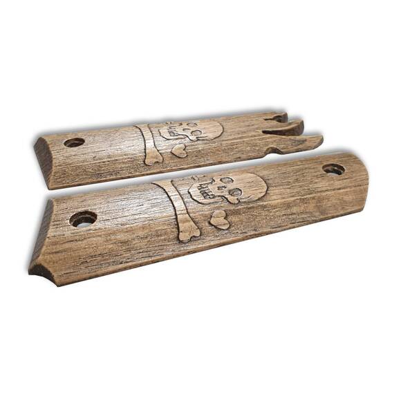 1911 Full-Size Maple Grips - Stade Bonnet Pirate Flag / Hand-painted