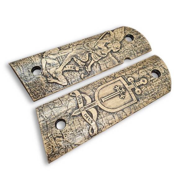 1911 Full-Size Magwell Maple Grips - Quis Ut Deus / Hand-painted