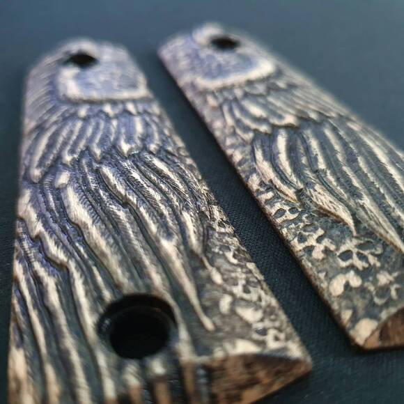 Browning 1911 22 / 380 Maple Grips - Angel Wings / Hand-painted