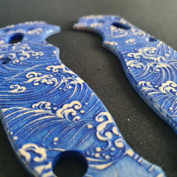 Japan Wave - Spyderco Manix 2 Knife Scales by Svechnikov Knives