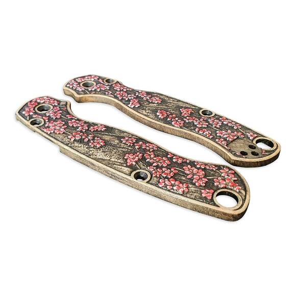 Spyderco Para Military 2 lefty maple handle scales - Sakura / hand-painted