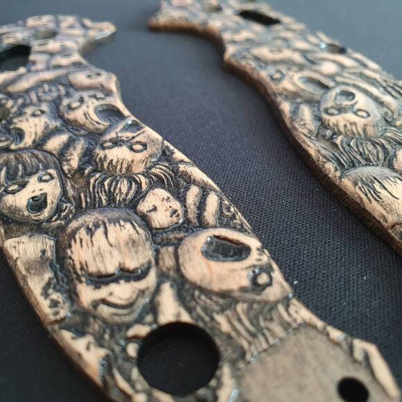 Spyderco Manix 2 maple handle scales - Scared Faces / hand-painted