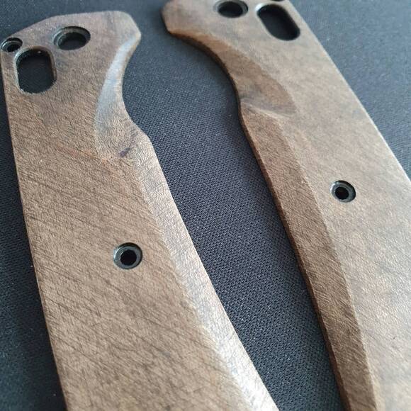 Benchmade Grizzly Creek 15060-2 maple handle scales - Traditional (3169) / hand-painted