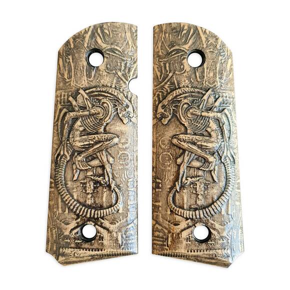 1911 compact-size Officers maple grips - Alien v2.0 / hand-painted