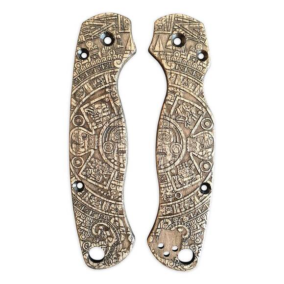 Spyderco Para Military 2 lefty maple handle scales - Aztec / hand-painted