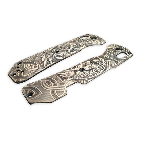 Benchmade Grizzly Creek 15060-2 maple handle scales - Celtic Heart / hand-painted