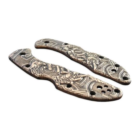 Celtic Heart - Spyderco Delica 4, Lil' Matriarch Knife Scales by Svechnikov Knives