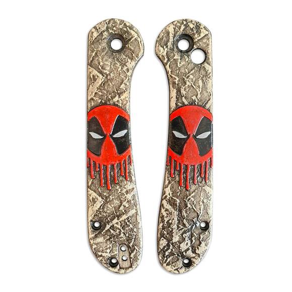 CIVIVI Elementum Button Lock maple handle scales - Deadpool / hand-painted