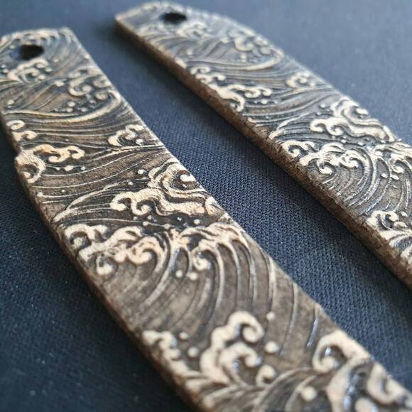 Japan Wave Classic - Spyderco Ikuchi Knife Scales by Svechnikov Knives