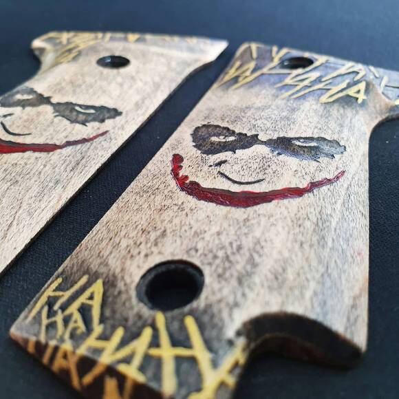 Beretta 92S Maple Grips - Joker Ha-Ha-Ha / Hand-painted