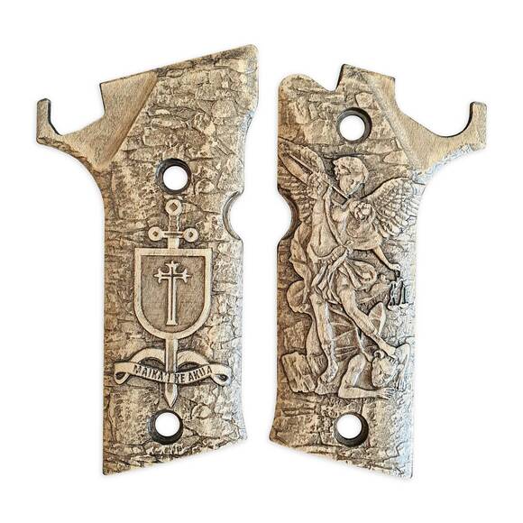 Beretta 92X Performance maple grips - Maika’i Ke Akua / hand-painted