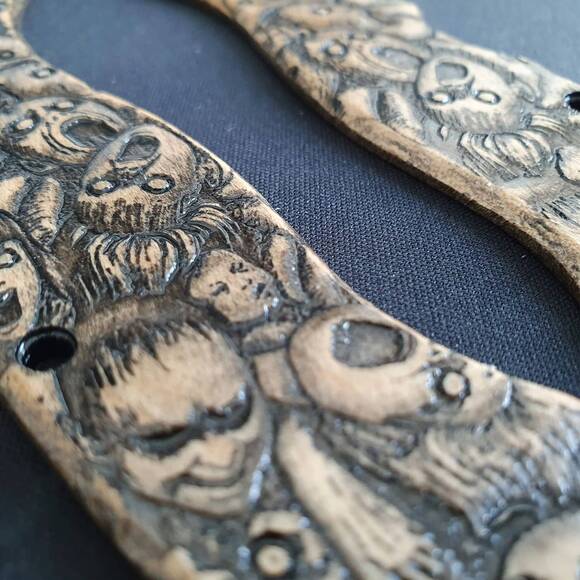Scared Faces - Spyderco Civilian Knife Scales by Svechnikov Knives