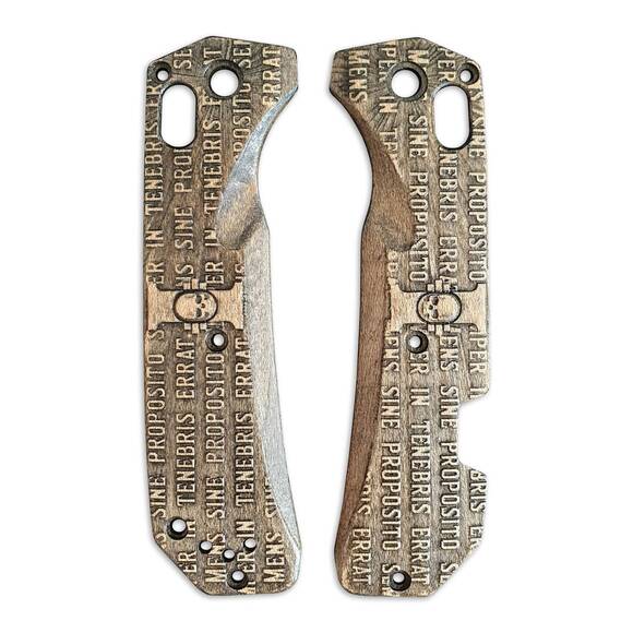 Benchmade Grizzly Creek 15060-2 maple handle scales - Warhammer 40000 Inquisition / hand-painted