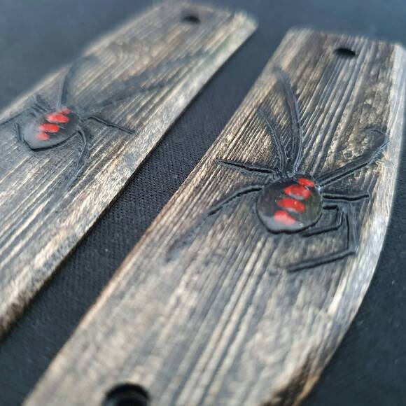 CIVIVI Trailblazer XL maple handle scales - Black Widow / hand-painted