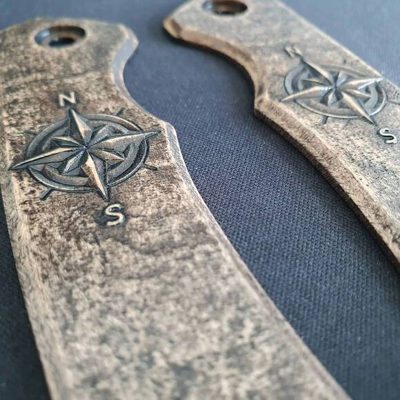 CIVIVI Brazen maple handle scales - Compass / hand-painted