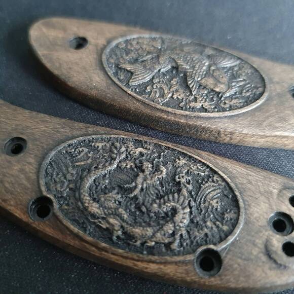 Benchmade Mini Griptilian 555 maple handle scales - Japanese Koi And Dragon (3169) / hand-painted