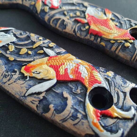 Varusteleka Skrama 80 maple handle scales - Koi #01 / hand-painted