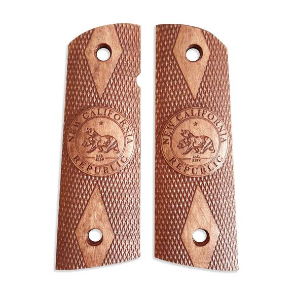 1911 full-size Magwell maple grips - New California Republic (3138) / hand-painted1911 full-size Magwell maple grips - New California Republic (3138) / hand-painted