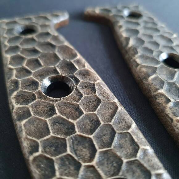 ESEE Model 3/4 maple handle scales - Nucleus / hand-painted